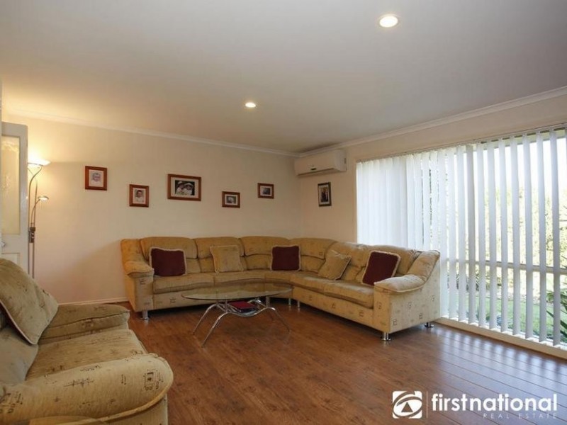 48 Earlsfield Drive, Berwick VIC 3806