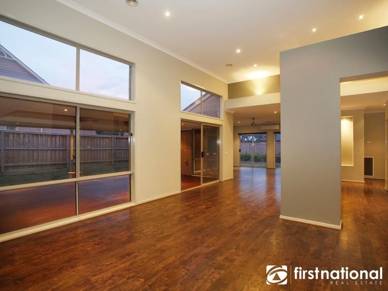 8 Alice Court, Officer VIC 3809