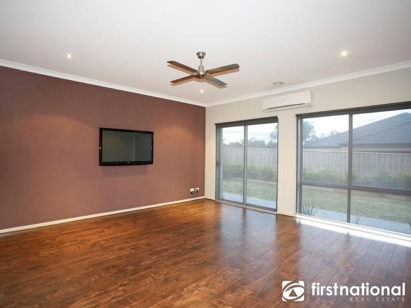 8 Alice Court, Officer VIC 3809