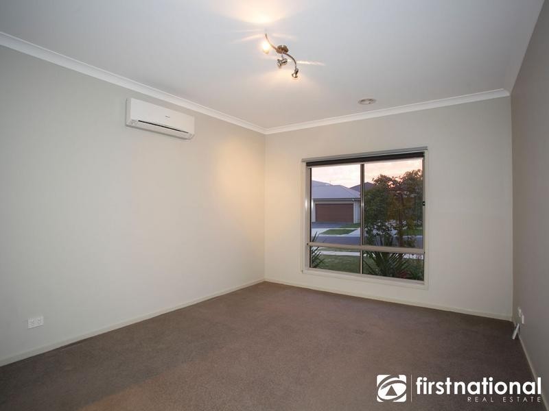 8 Alice Court, Officer VIC 3809