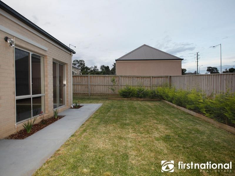 8 Alice Court, Officer VIC 3809