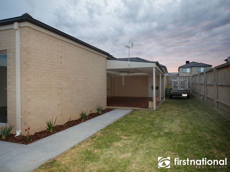 8 Alice Court, Officer VIC 3809