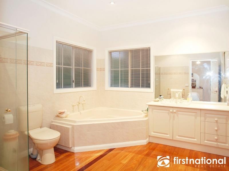 44 Buchanan Road, Berwick VIC 3806