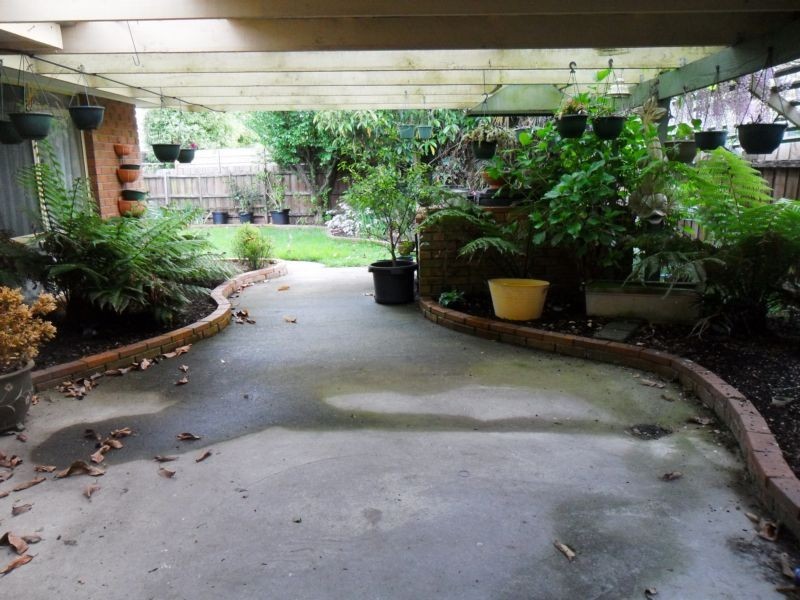 4 Crystal Brook Court, Narre Warren South VIC 3805