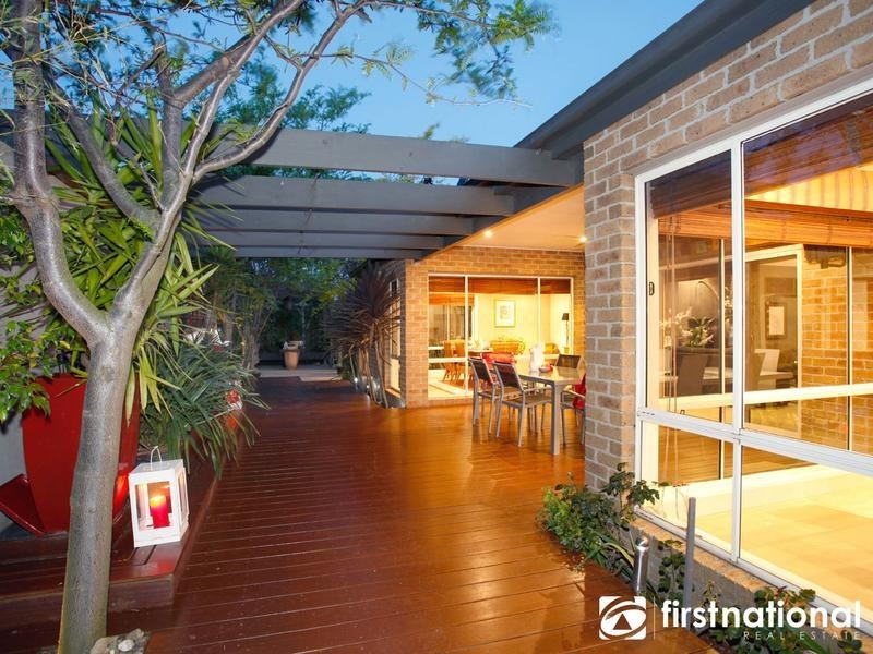 4 Moondarra Drive, Berwick VIC 3806