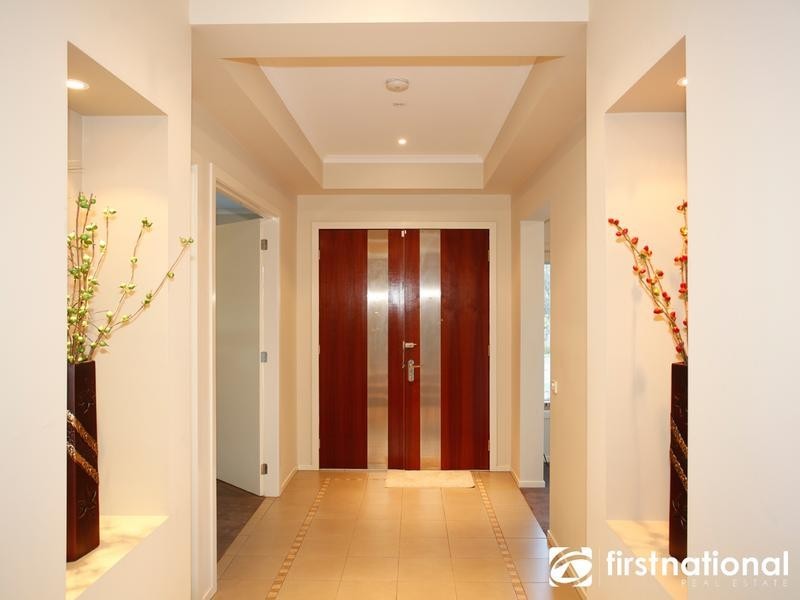 37 Bryn Mawr Boulevard, Berwick VIC 3806