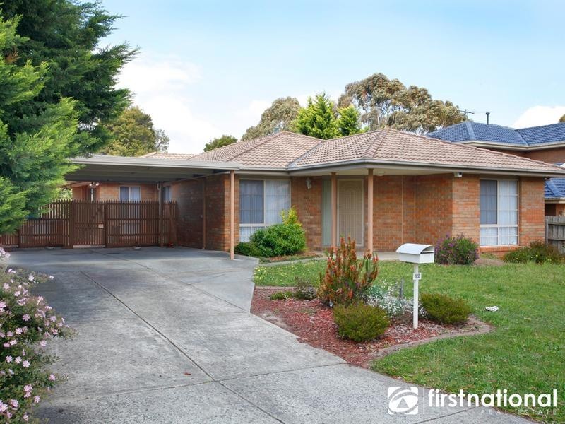 12 Stanton Close, Narre Warren South VIC 3805