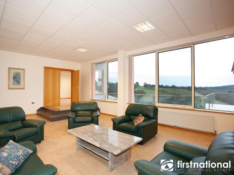 195 Yackatoon Road, Beaconsfield Upper VIC 3808