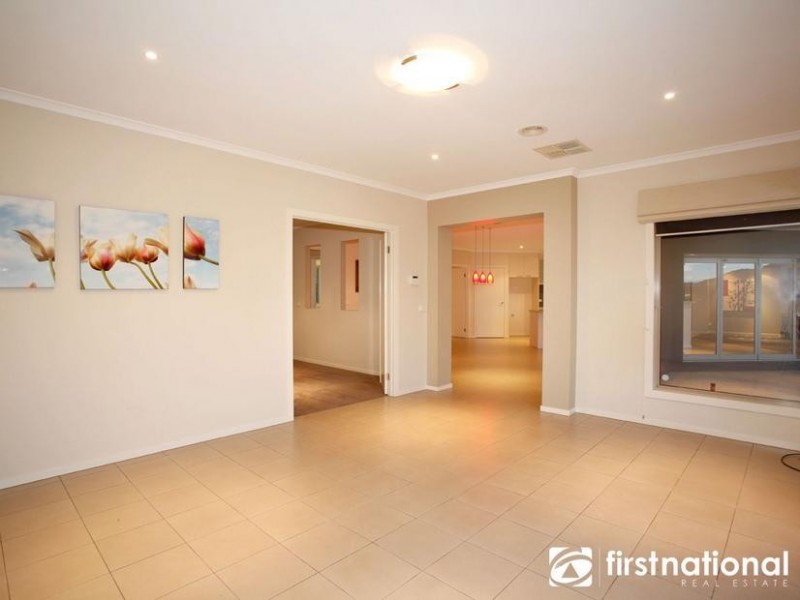 37 Bryn Mawr Boulevard, Berwick VIC 3806