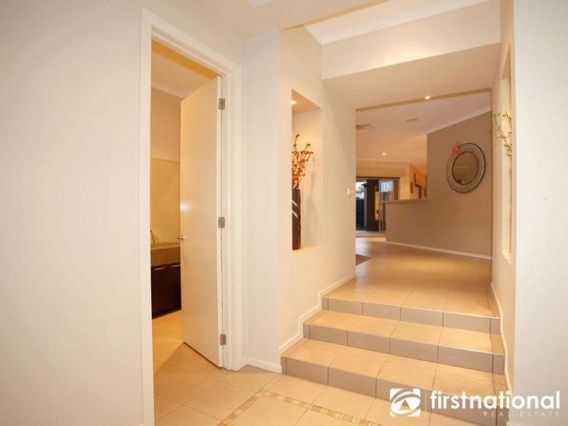 37 Bryn Mawr Boulevard, Berwick VIC 3806