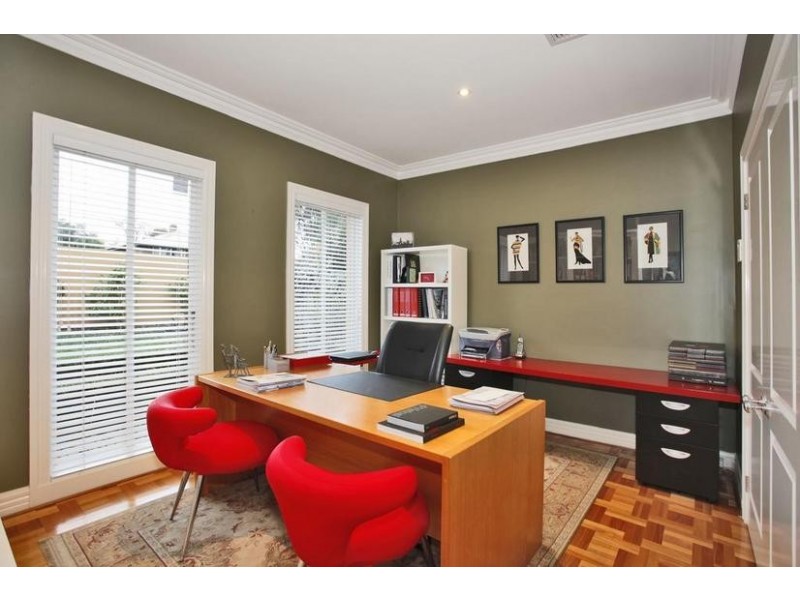 6A Buchanan Road, Berwick VIC 3806