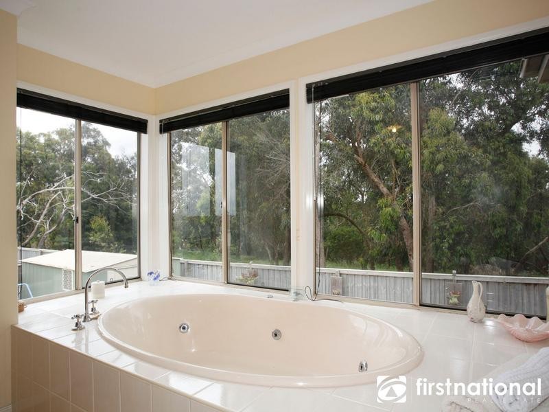30 North Hidden Valley Circuit, Beaconsfield VIC 3807