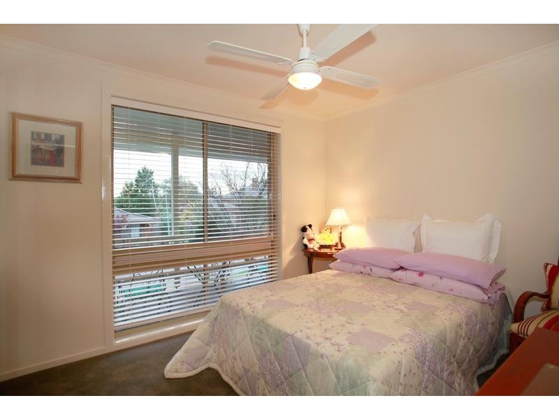 5 Shannon Way, Berwick VIC 3806