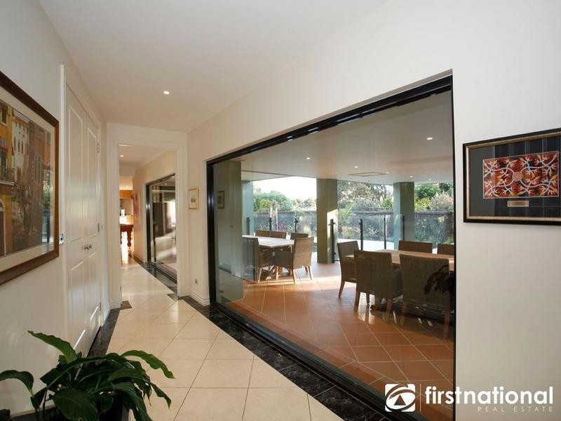 16 Casey Drive, Berwick VIC 3806