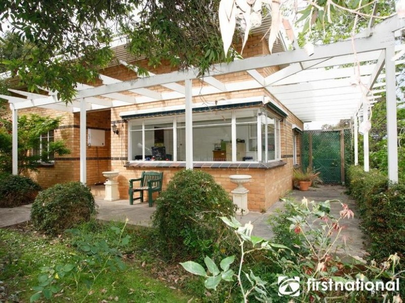 50-52 Brisbane Street, Berwick VIC 3806