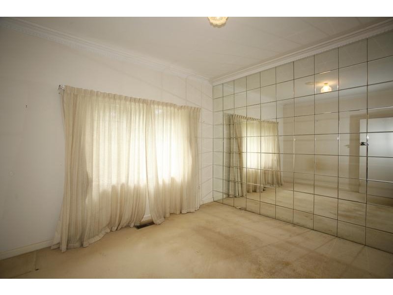 50-52 Brisbane St, Berwick VIC 3806