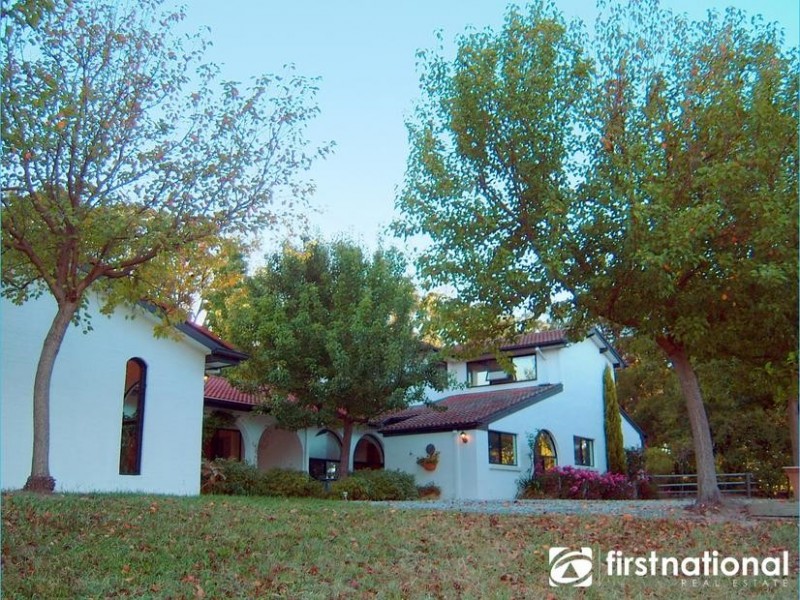 172 Yackatoon Rd, Beaconsfield Upper VIC 3808