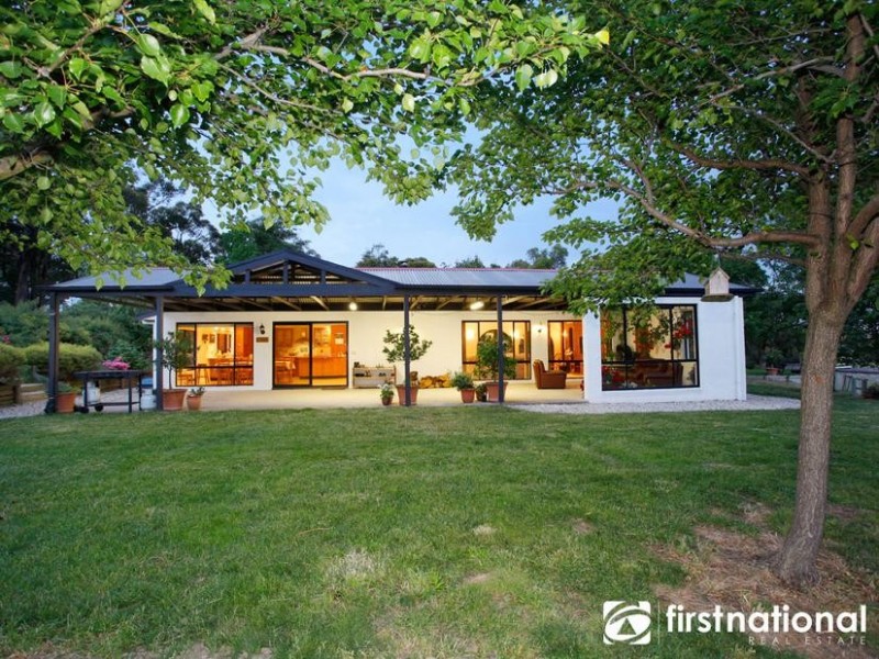 172 Yackatoon Rd, Beaconsfield Upper VIC 3808