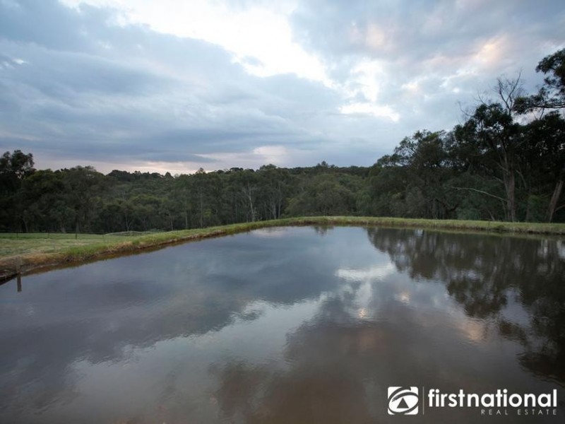 172 Yackatoon Rd, Beaconsfield Upper VIC 3808