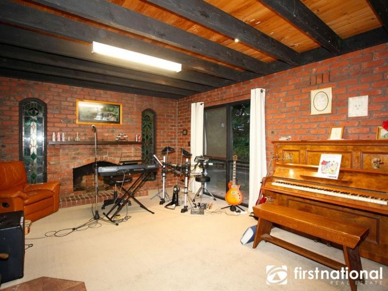 172 Yackatoon Rd, Beaconsfield Upper VIC 3808