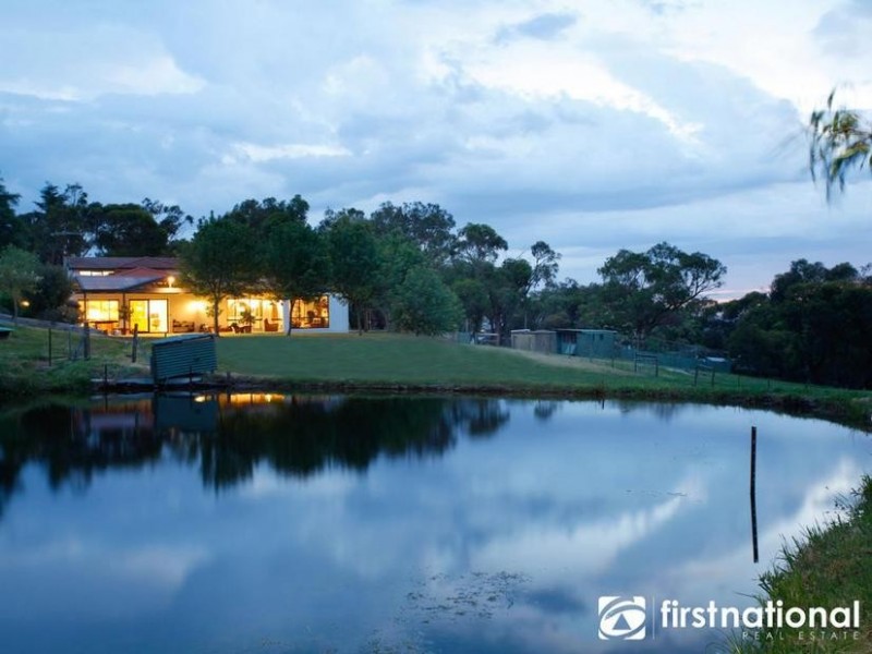 172 Yackatoon Rd, Beaconsfield Upper VIC 3808