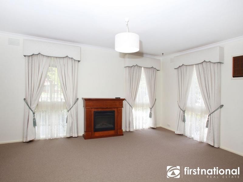 99 Fountain Drive, Narre Warren VIC 3805