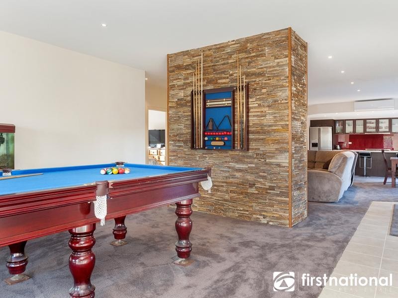 35 Bernly Boulevard, Berwick VIC 3806