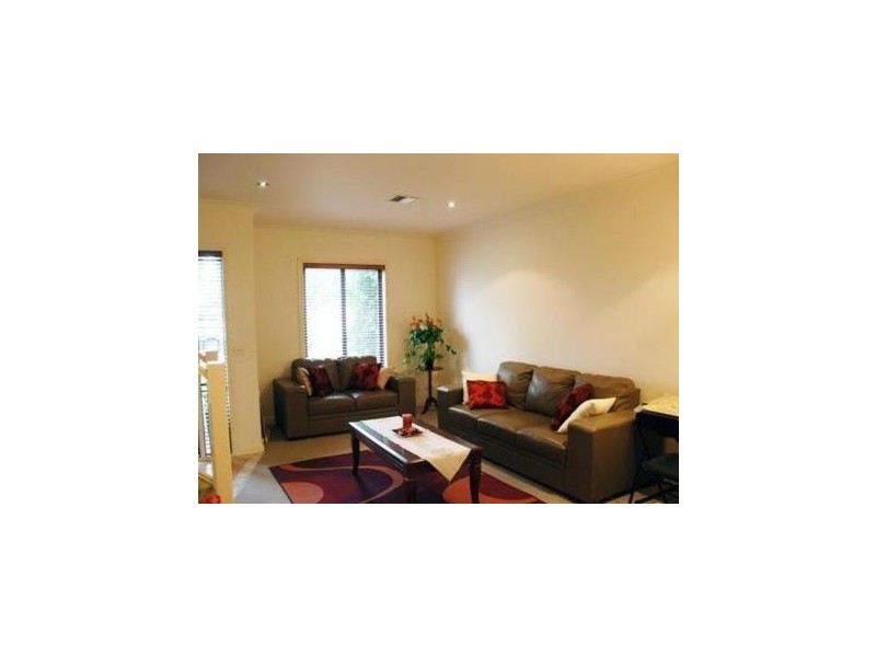 2 Cropton Place, Narre Warren South VIC 3805