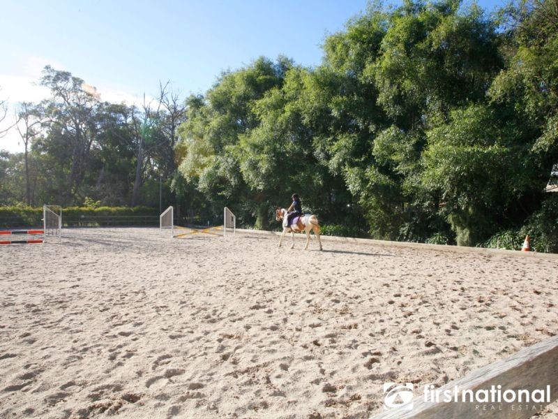 8 Noack Rd, Harkaway VIC 3806