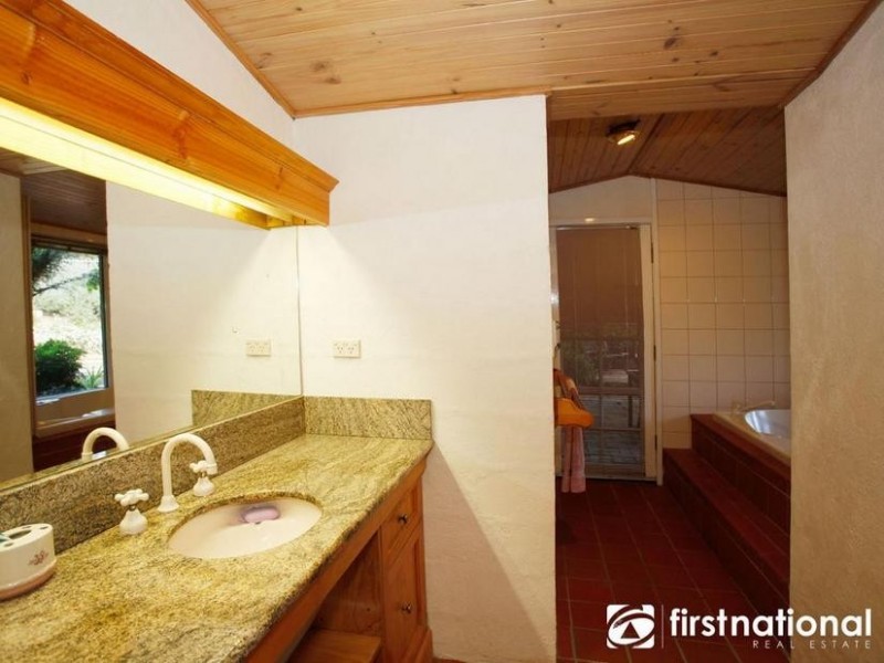 8 Noack Rd, Harkaway VIC 3806