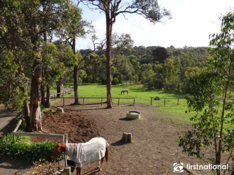8 Noack Road, Harkaway VIC 3806