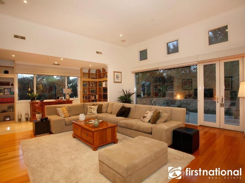 10 Rosemary Court, Berwick VIC 3806