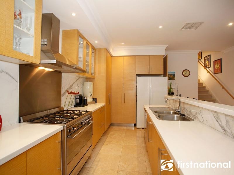 10 Rosemary Court, Berwick VIC 3806