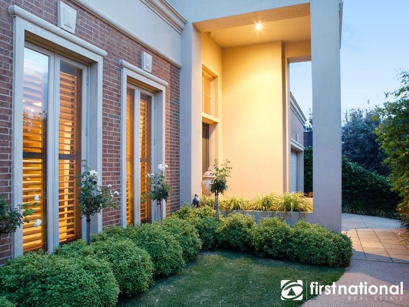 10 Rosemary Court, Berwick VIC 3806