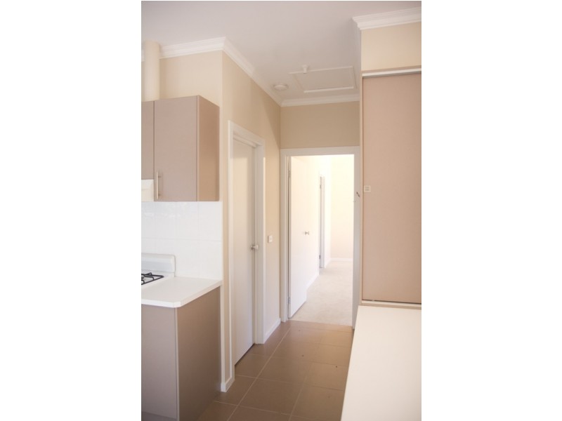 2/84 Sweeney Drive, Narre Warren VIC 3805