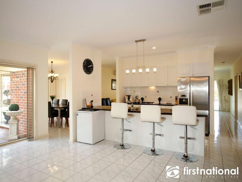 12 Tantallon Boulevard, Beaconsfield VIC 3807