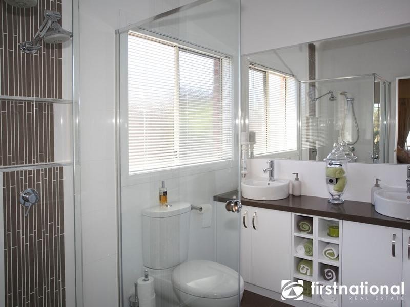 12 Tantallon Boulevard, Beaconsfield VIC 3807