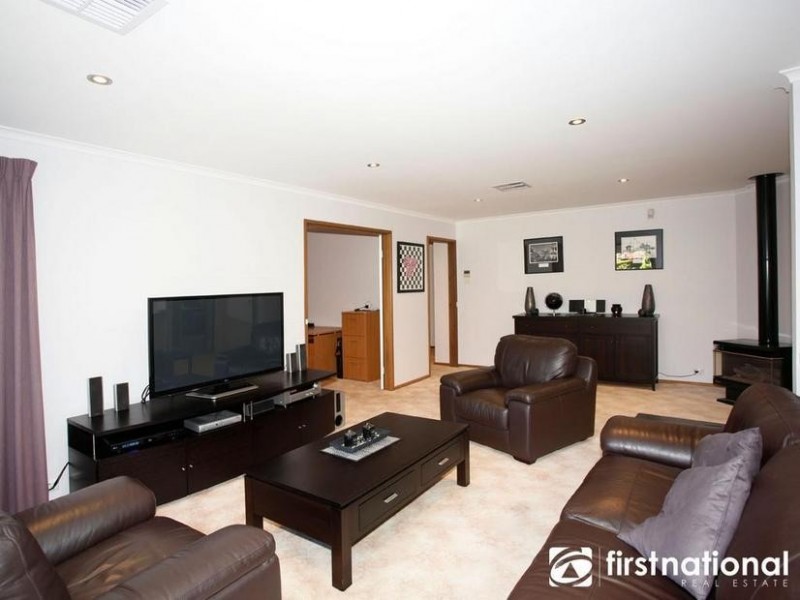 30 Howell Drive, Berwick VIC 3806