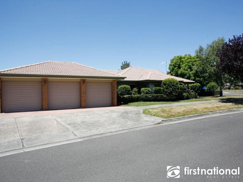 30 Howell Drive, Berwick VIC 3806