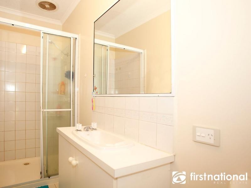 37 St Boswells Avenue, Berwick VIC 3806