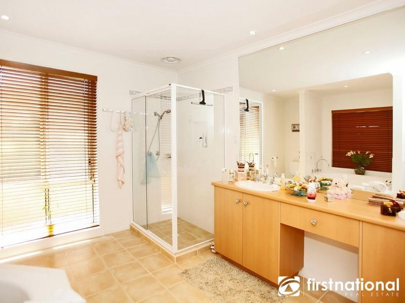 26 Homewood Boulevard, Hallam VIC 3803