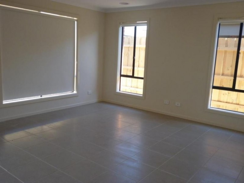 21 Celestine Drive, Officer VIC 3809