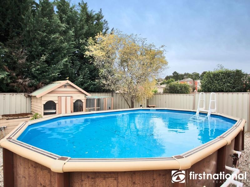 48 Yaldara Drive, Berwick VIC 3806