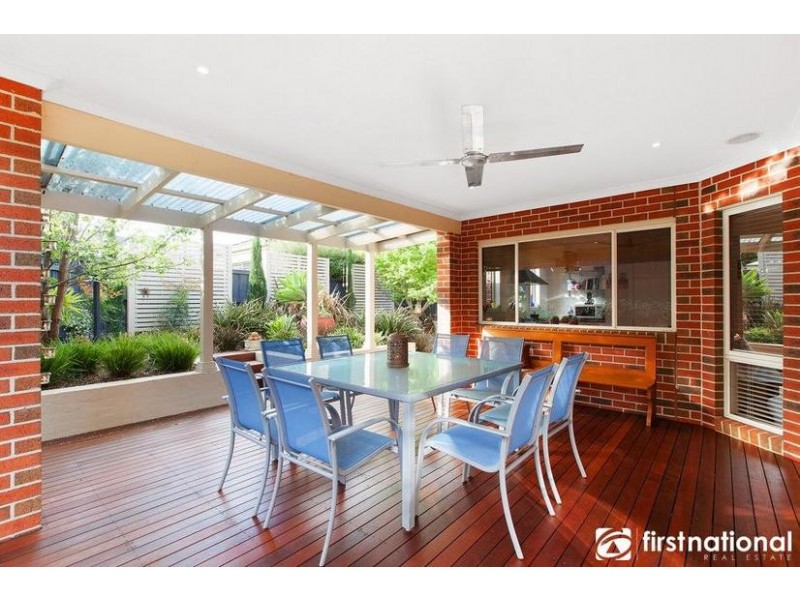 14 McNair Court, Berwick VIC 3806