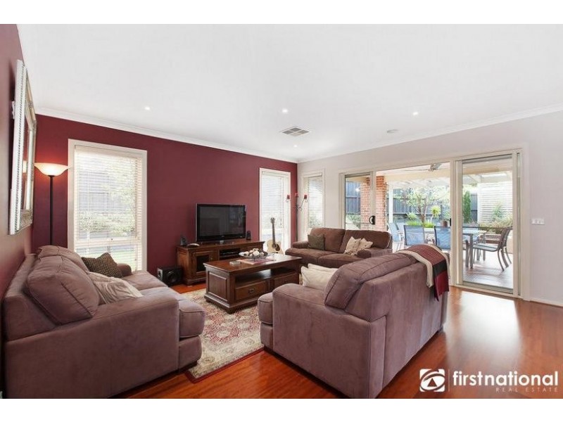 14 McNair Court, Berwick VIC 3806