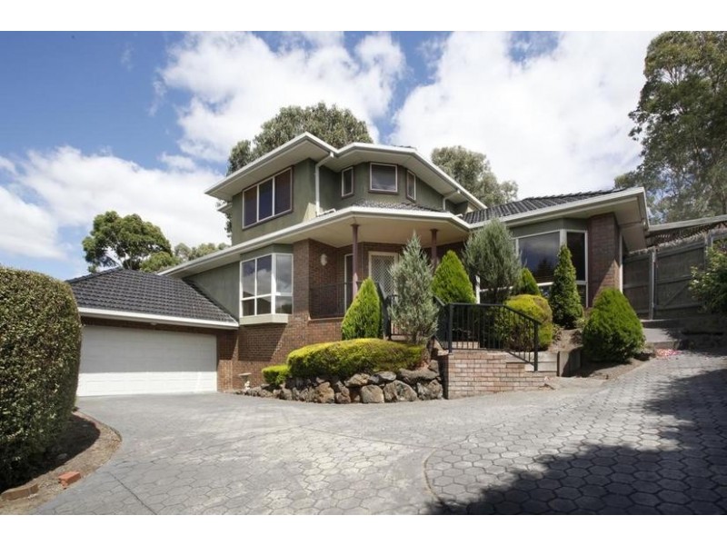 2/20 Outlook Drive, Berwick VIC 3806