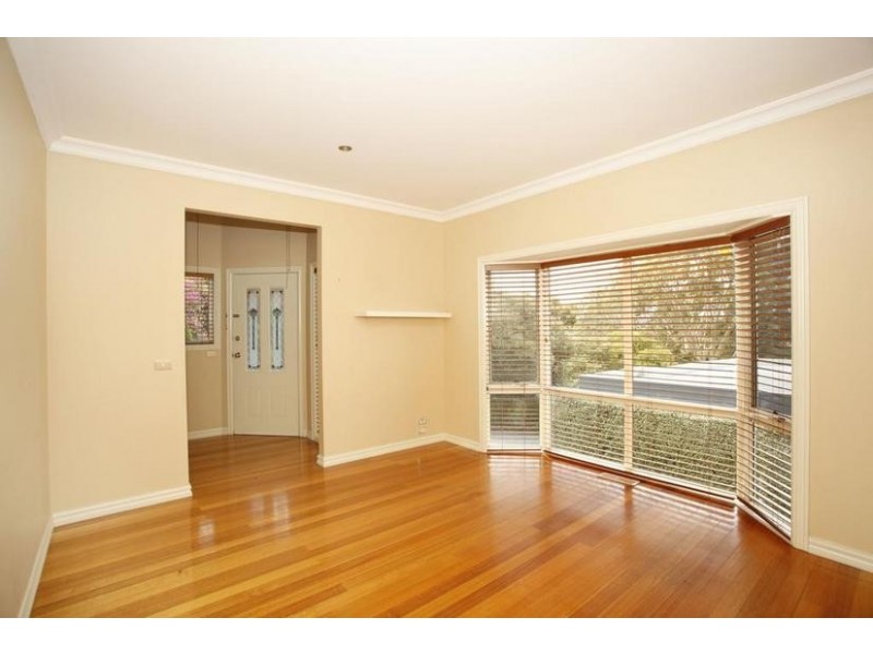 2/20 Outlook Drive, Berwick VIC 3806