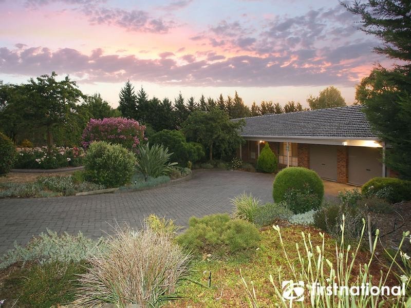 50-51 Malanie Close, Narre Warren North VIC 3804