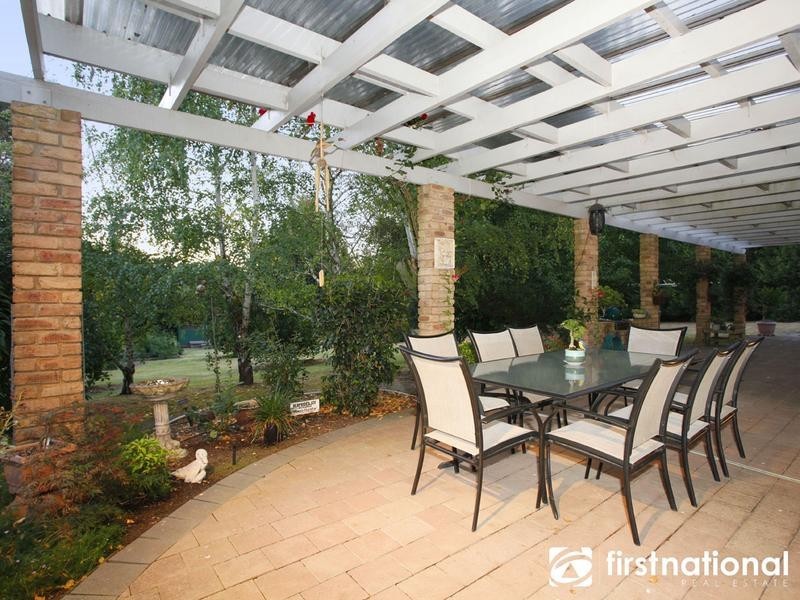 50-51 Malanie Close, Narre Warren North VIC 3804