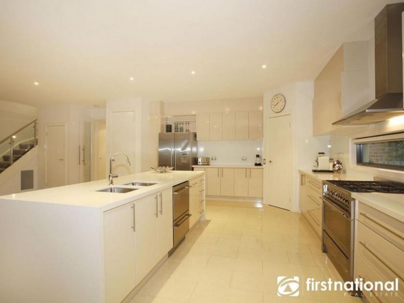 59 The Boulevard, Narre Warren South VIC 3805